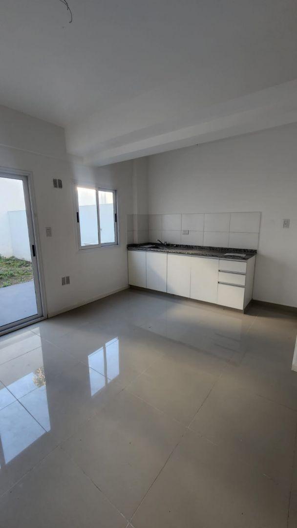 Foto de VENTA MONOAMBIENTE PLANTA BAJA CON PATIO OPORTUNIDAD, imagen 5
