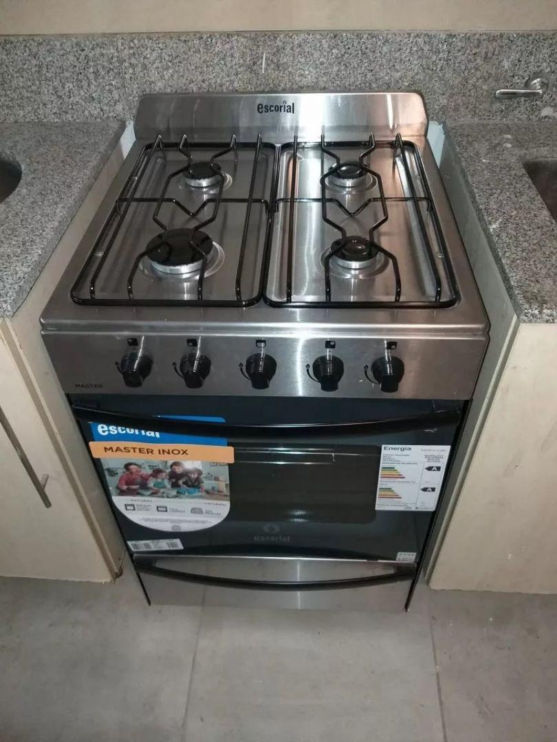 Foto de OPORTUNIDAD VENTA CASA 6 AMBIENTES CON JARDIN EN ITUZAINGO, imagen 3
