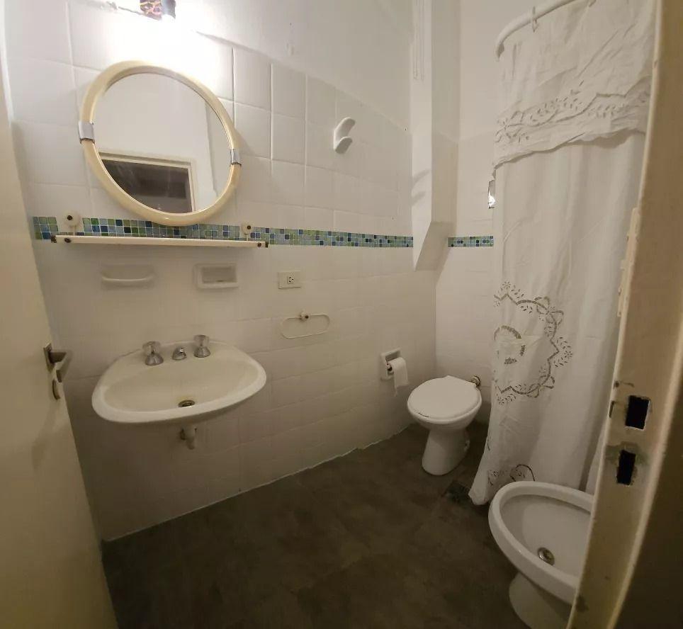 Foto de OPORTUNIDAD VENTA DEPARTAMENTO 2 AMB. EN PB VELEZ SARSFIELD, imagen 3