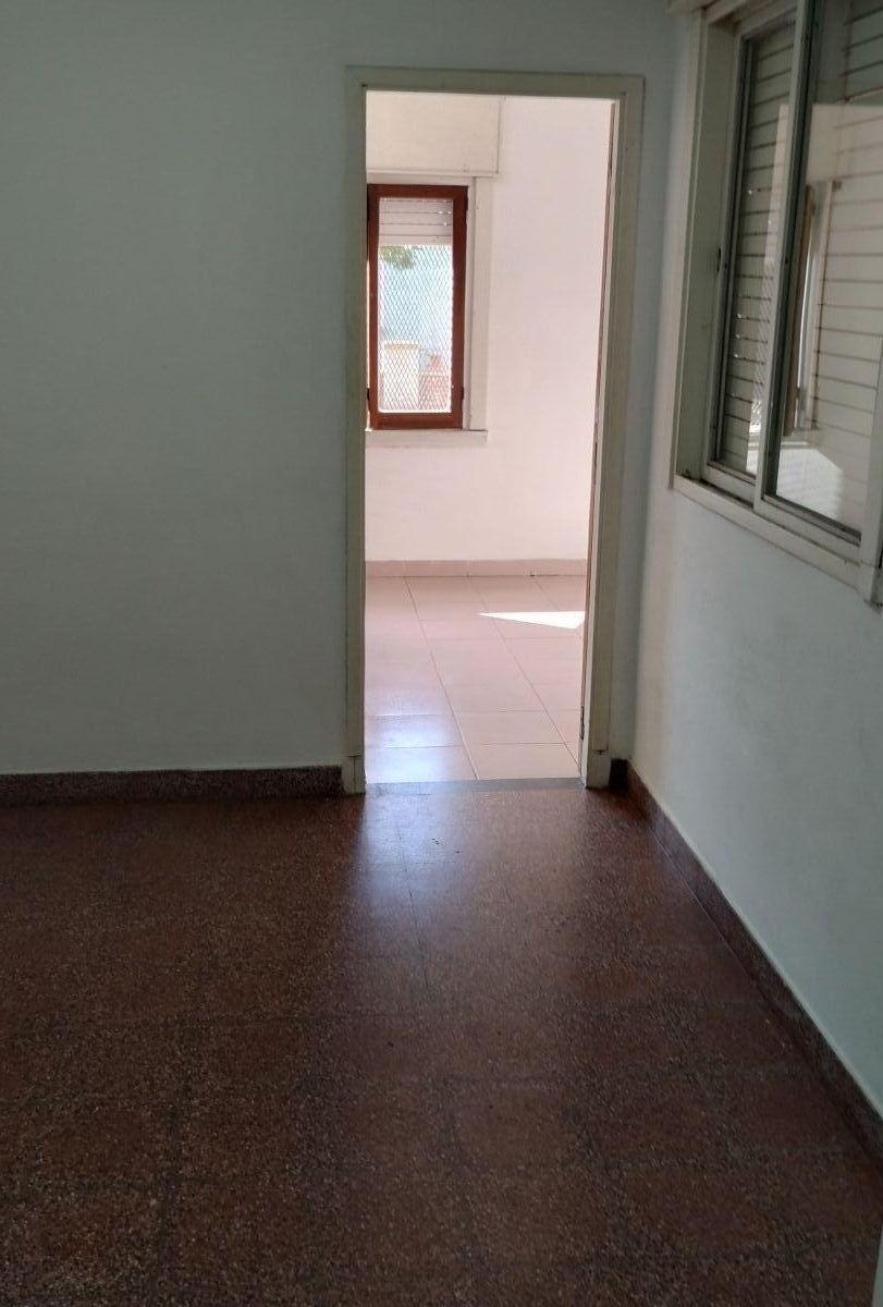 Oportunidad Venta en Block Edificio de 4 Departamentos 1