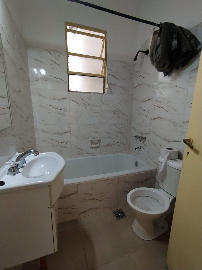 Foto de OPORTUNIDAD VENTA 2 AMBIENTES AMPLIOS EN BALVANERA, imagen 4
