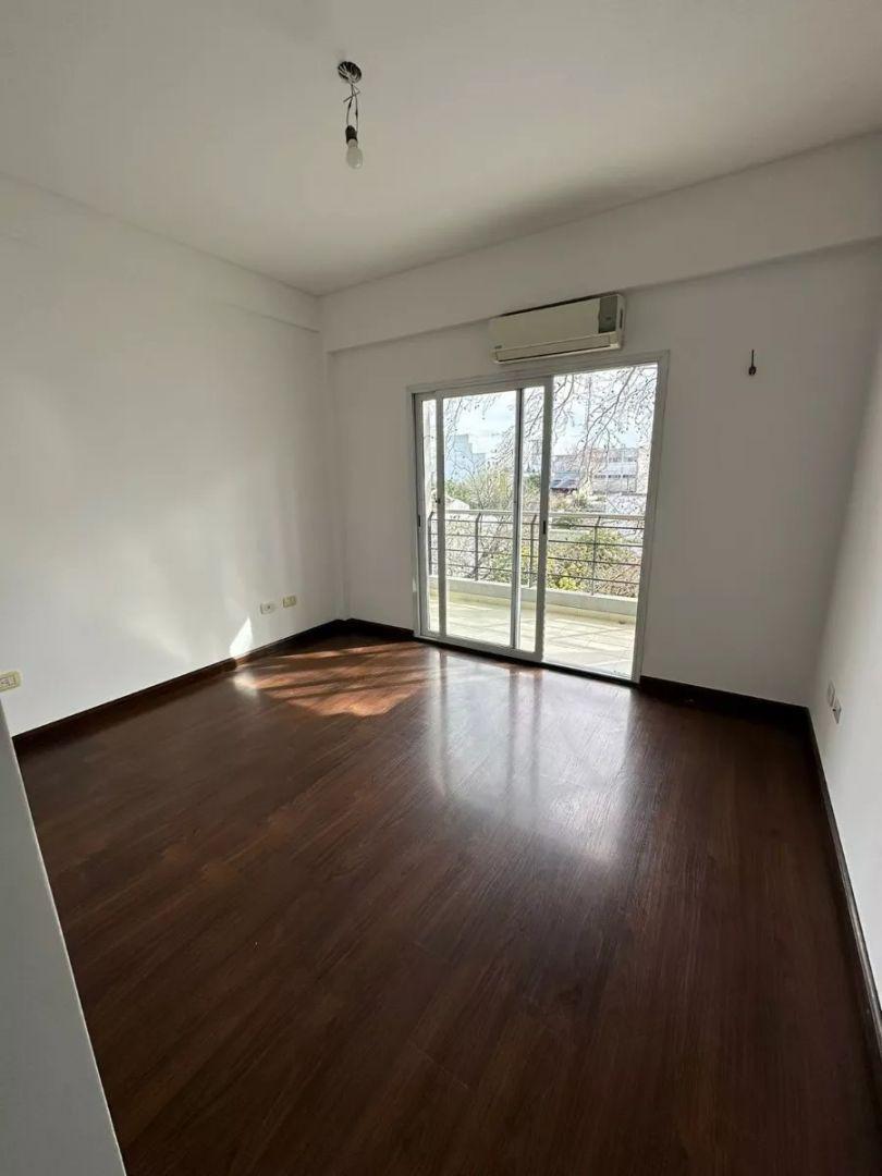 Oportunidad Venta 2 Ambientes en Merlo Centro 3
