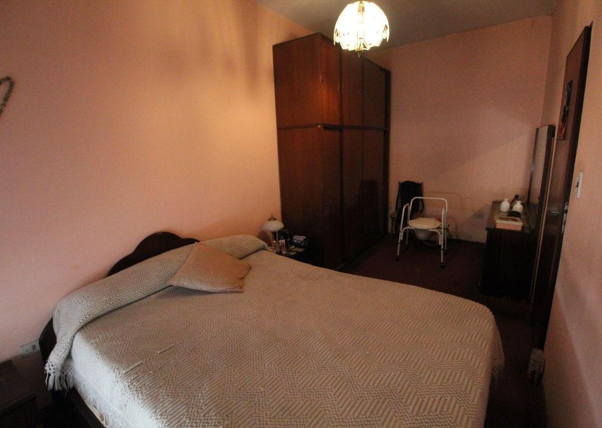 OPORTUNIDAD CASA 5 AMBIENTES CON COCHERA ESCUCHA OFERTA