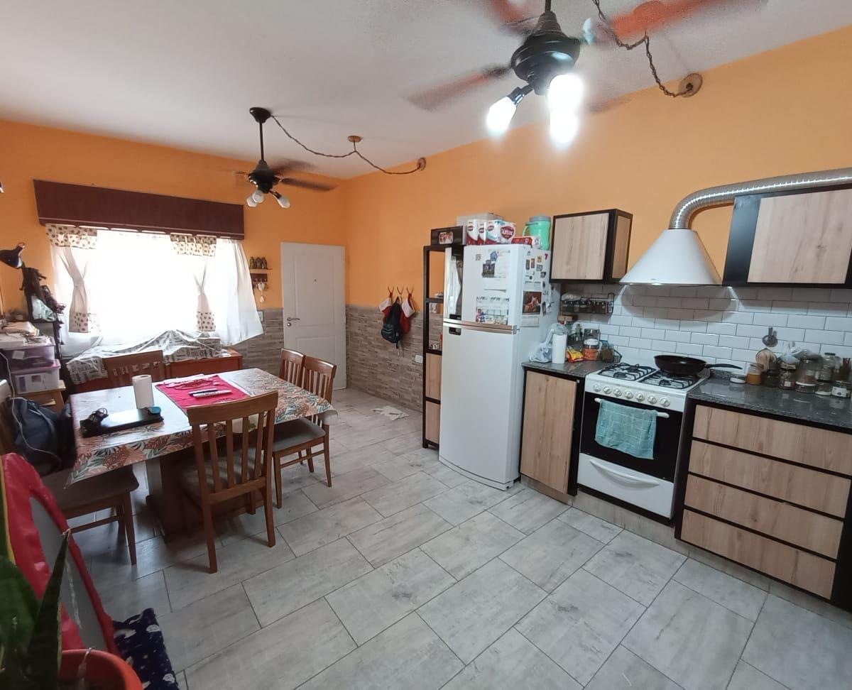 Foto de OPORTUNIDAD VENTA PH PLANTA BAJA 3 AMBIENTES ESCUCHA OFERTA, imagen 2