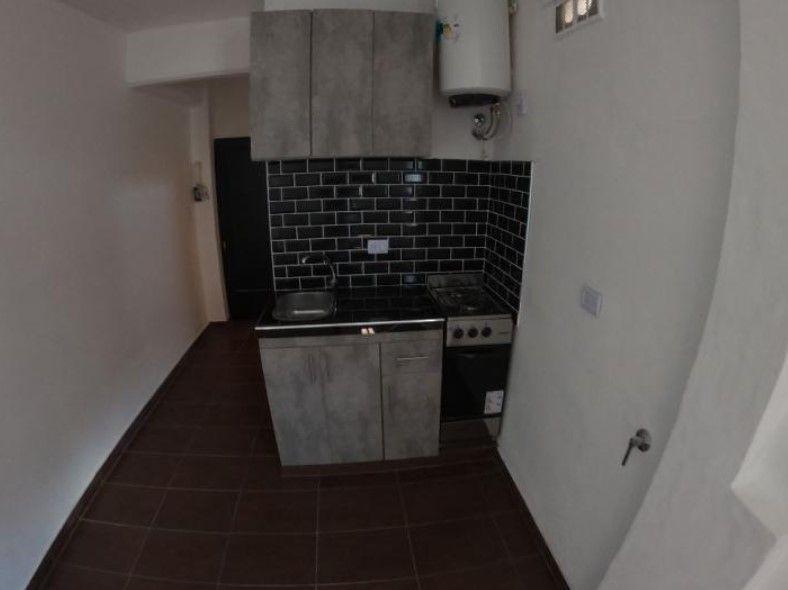Foto de OPORTUNIDAD VENTA 2 AMB RECICLADO A NUEVO C PATIO Y PARRILLA, imagen 5