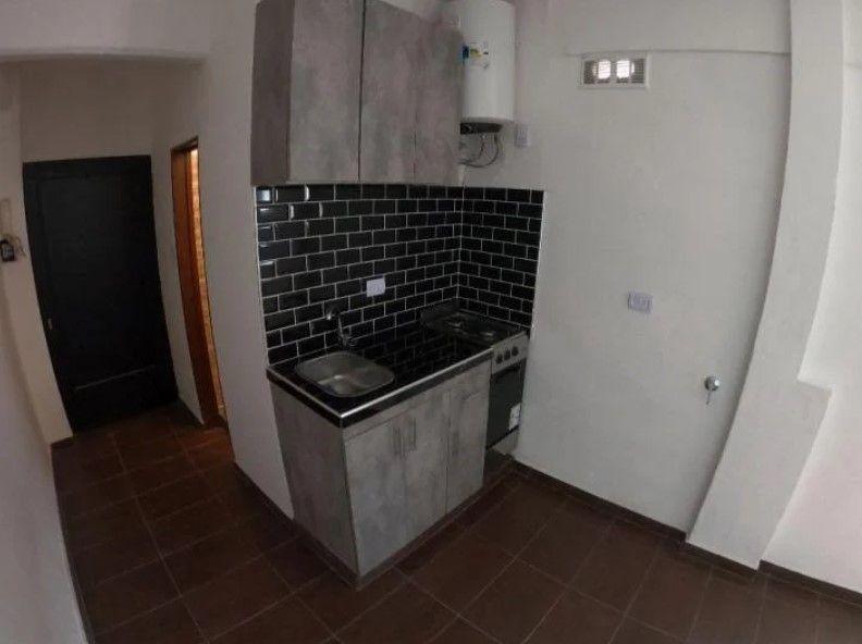 Foto de OPORTUNIDAD VENTA 2 AMB RECICLADO A NUEVO C PATIO Y PARRILLA, imagen 3