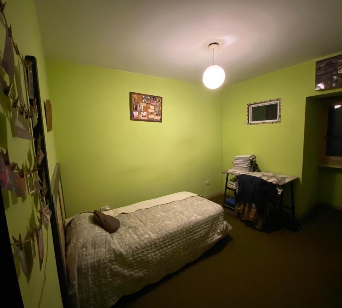 OPORTUNIDAD VENTA departamento 3 amb - Castelar CENTRO