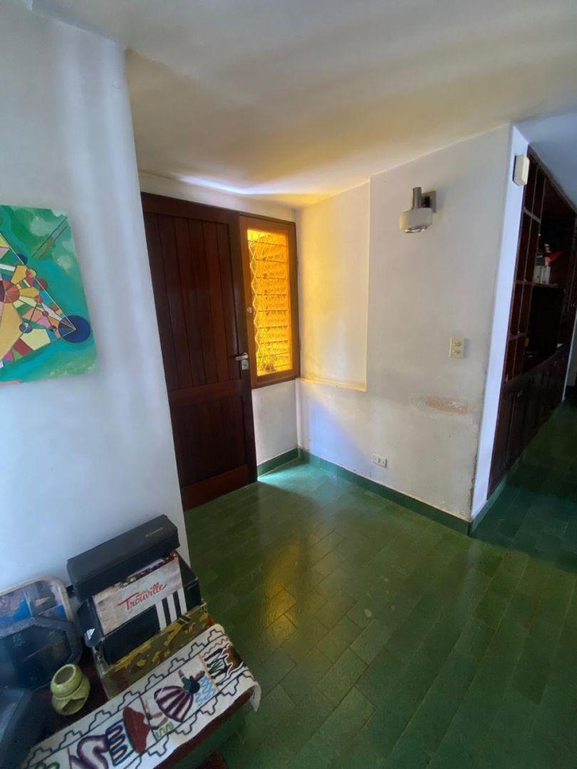 Oportunidad Venta Casa 5 Ambientes en Merlo 2