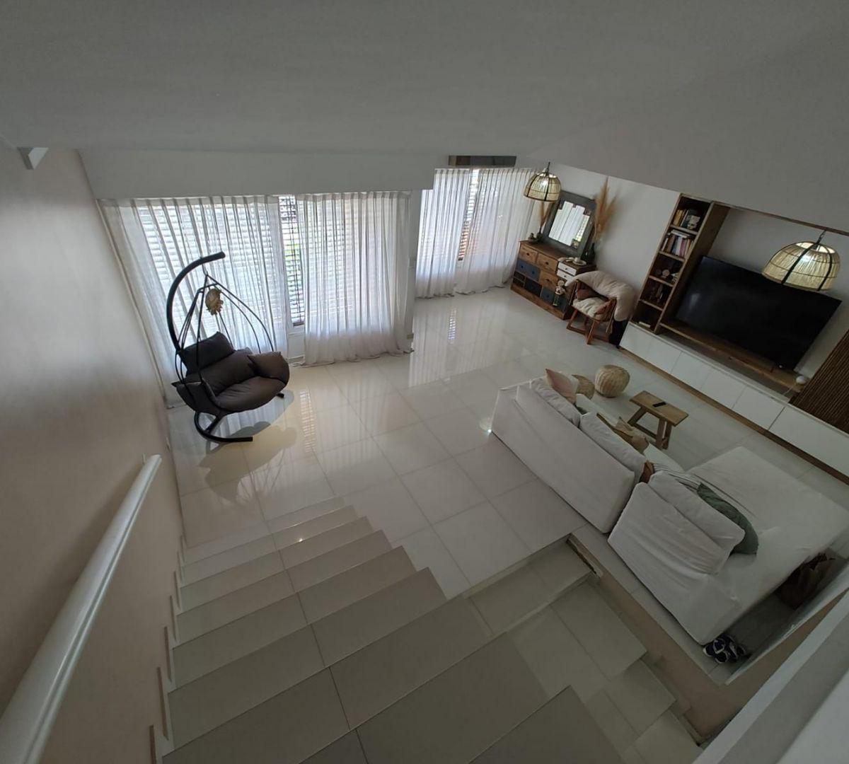 OPORTUNIDAD VENTA CASA 5 AMBIENTES APTA CREDITO OFERTE