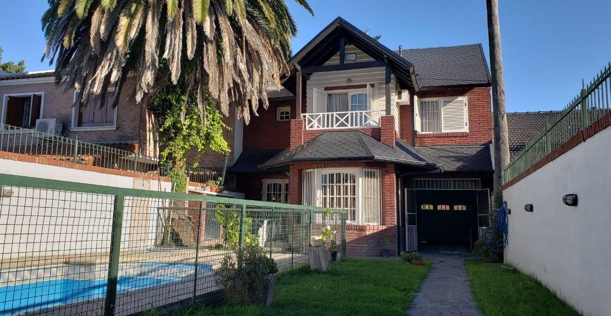 OPORTUNIDAD VENTA CASA 5 AMBIENTES APTO CREDITO