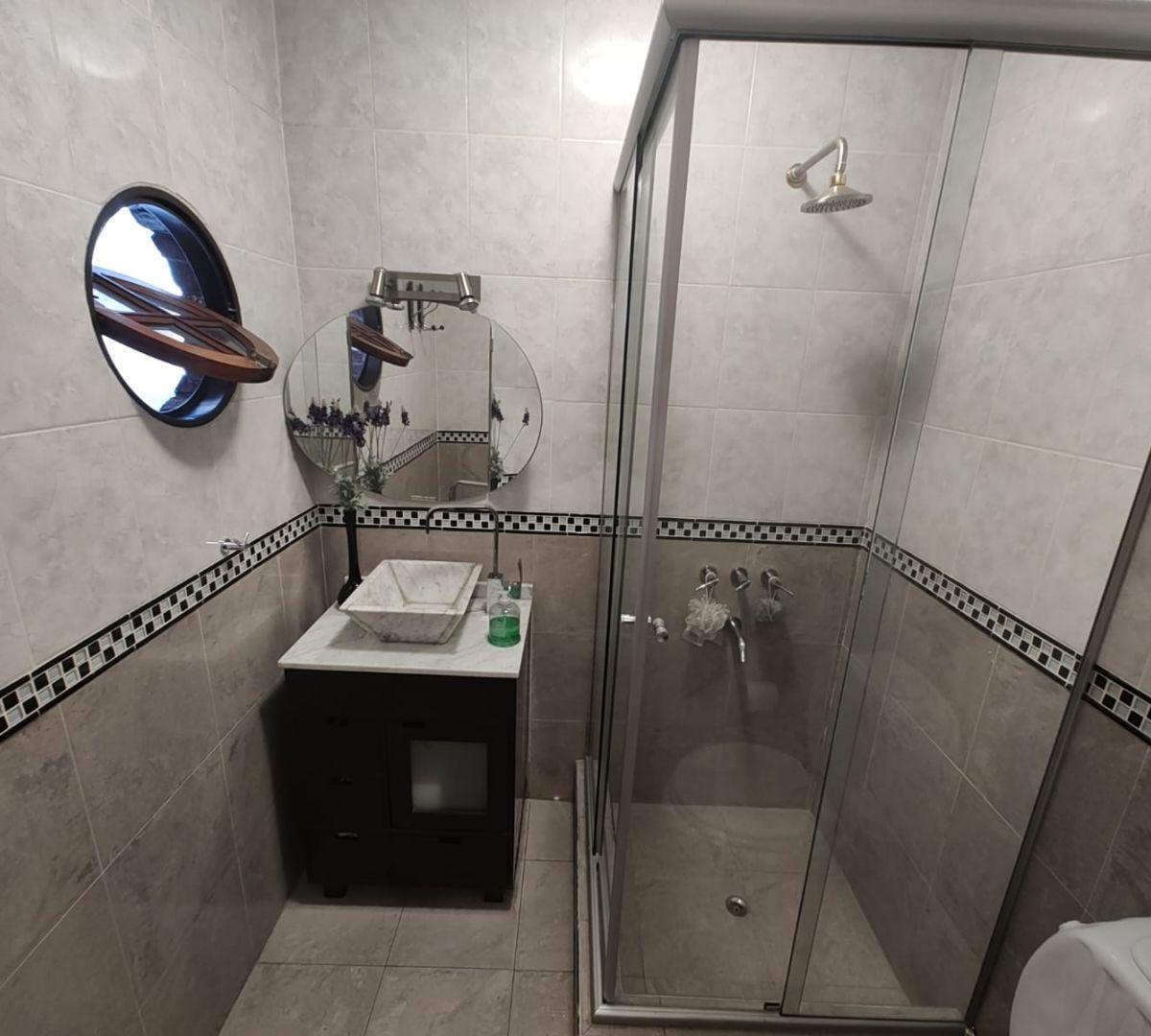 IMPONENTE CASA 7 AMBIENTES ESCUCHA OFERTAS!