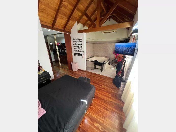 Oportunidad Chalet Haedo 9 Ambientes Escucha Oferta 1