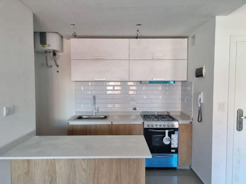 OPORTUNIDAD VENTA 3 AMB C COCHERA Y PATIO A ESTRENAR ESCUCHA OFERTAS