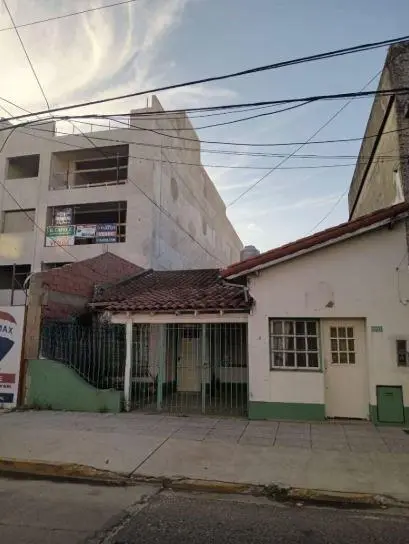 OPORTUNIDAD CASA LOTE PROPIO 8 X 27 M2 IDEAL CONSTRUCTOR ESCUCHA OFERTAS 2