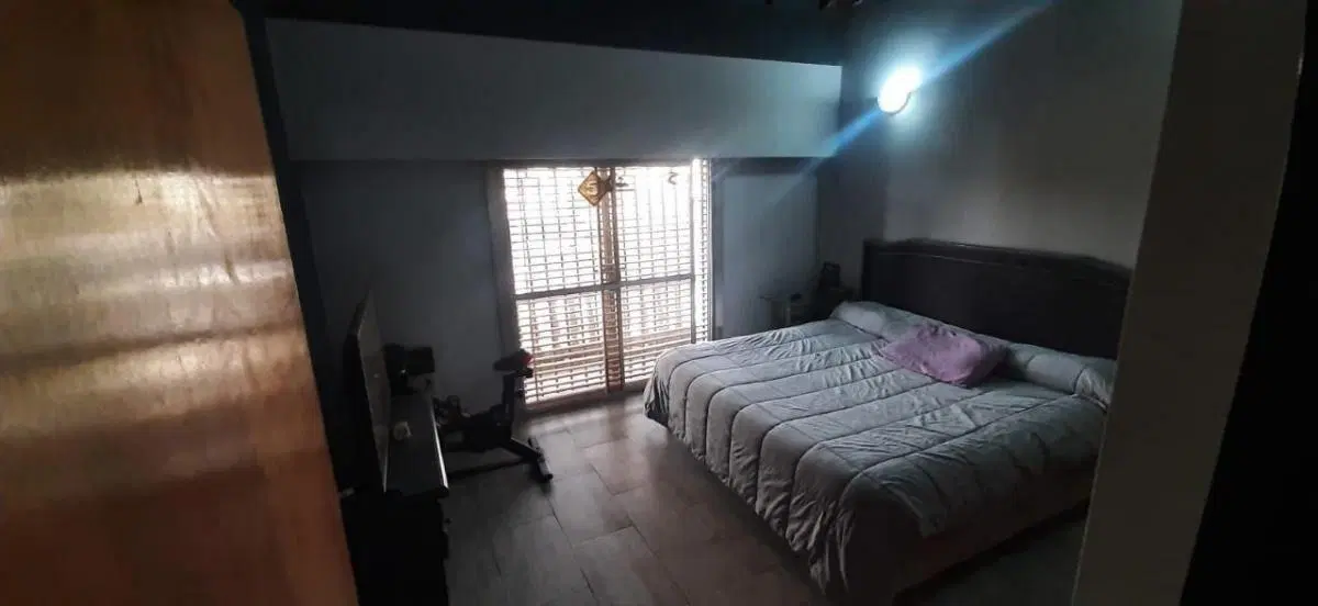 OPORTUNIDAD. CASA 3 AMBIENTES CON COCHERA. LOMAS DEL MIRADOR 4