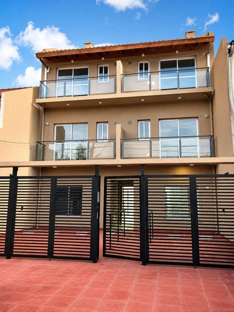 DEPARTAMENTO 3 AMB CON COCHERA 1