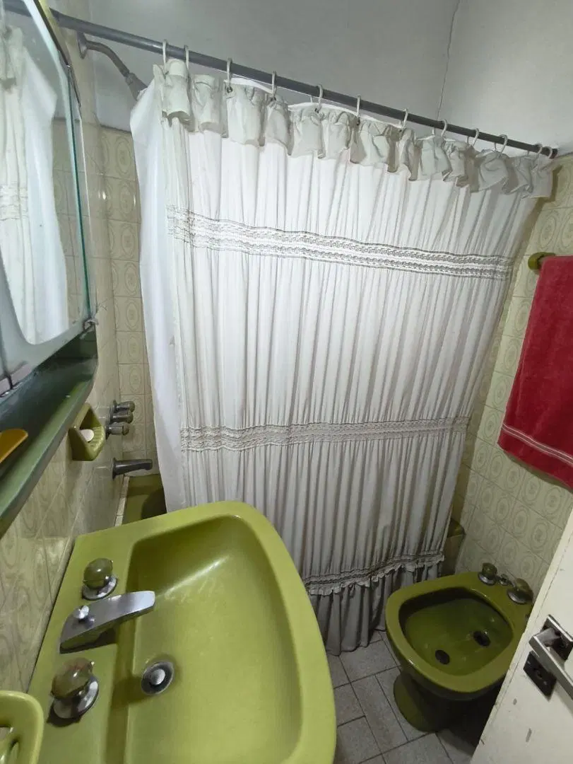 OPORTUNIDAD VENTA CHALET 9 AMBIENTES ESCUCHA OFERTAS 2