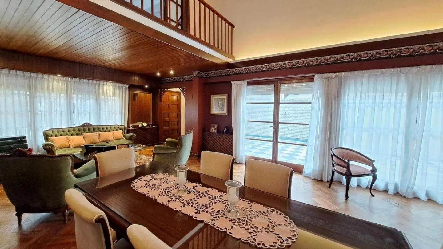 EXCELENTE CHALET DE 5 AMBIENTES 3