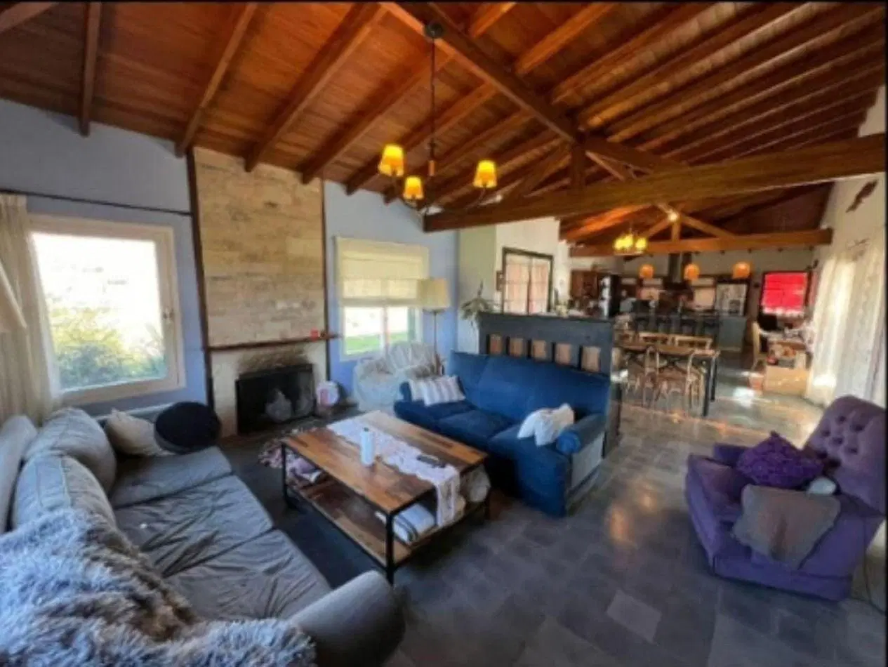 OPORTUNIDAD VENTA CASA E ESTANCIA LAS LILAS 4