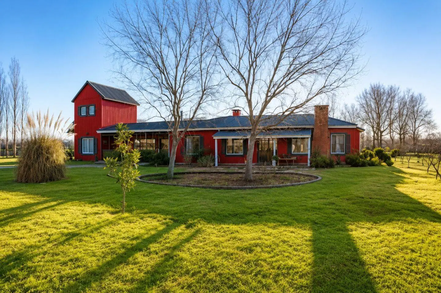OPORTUNIDAD VENTA CASA E ESTANCIA LAS LILAS 5