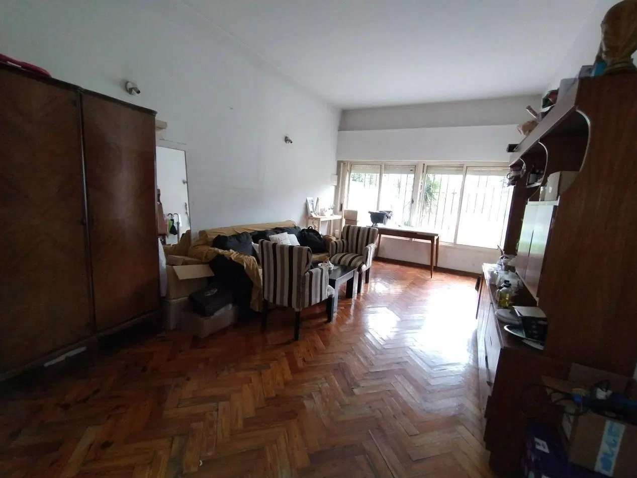 OPORTUNIDAD VENTA CASA 4 AMB SOBRE LOTE DE 366 m2 ESCUCHA OFERTA 2