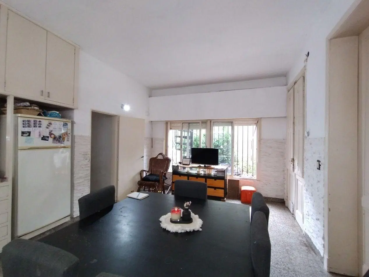 OPORTUNIDAD VENTA CASA 4 AMB SOBRE LOTE DE 366 m2 ESCUCHA OFERTA 5