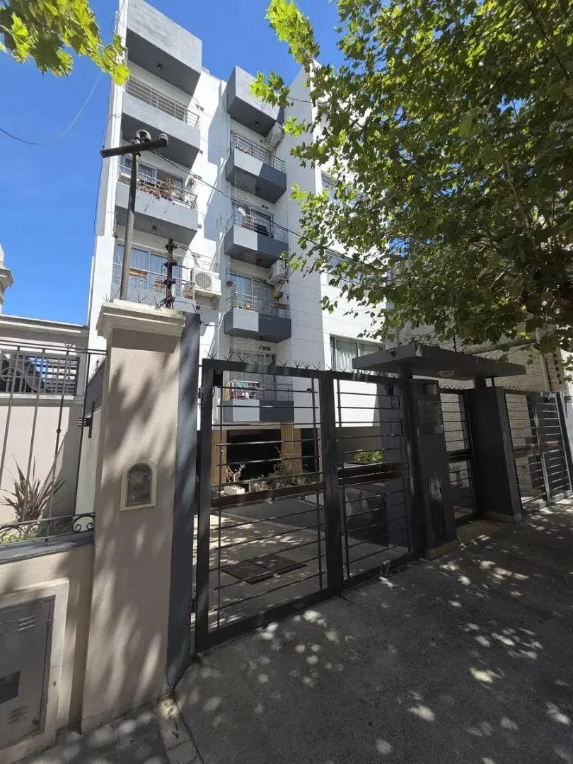 OPORTUNIDAD EXCELENTE 3 AMB CON BALCON TERRAZA 2
