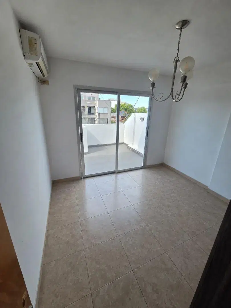 OPORTUNIDAD EXCELENTE 3 AMB CON BALCON TERRAZA 3