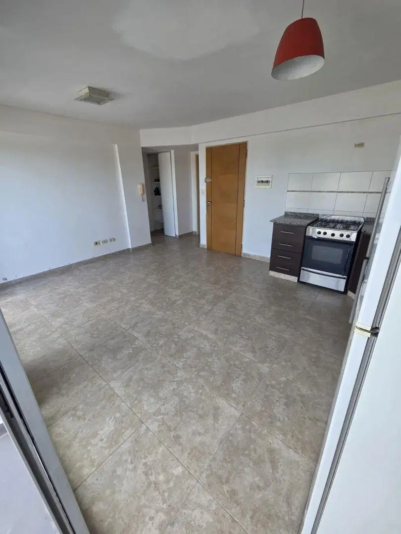 OPORTUNIDAD EXCELENTE 3 AMB CON BALCON TERRAZA 4