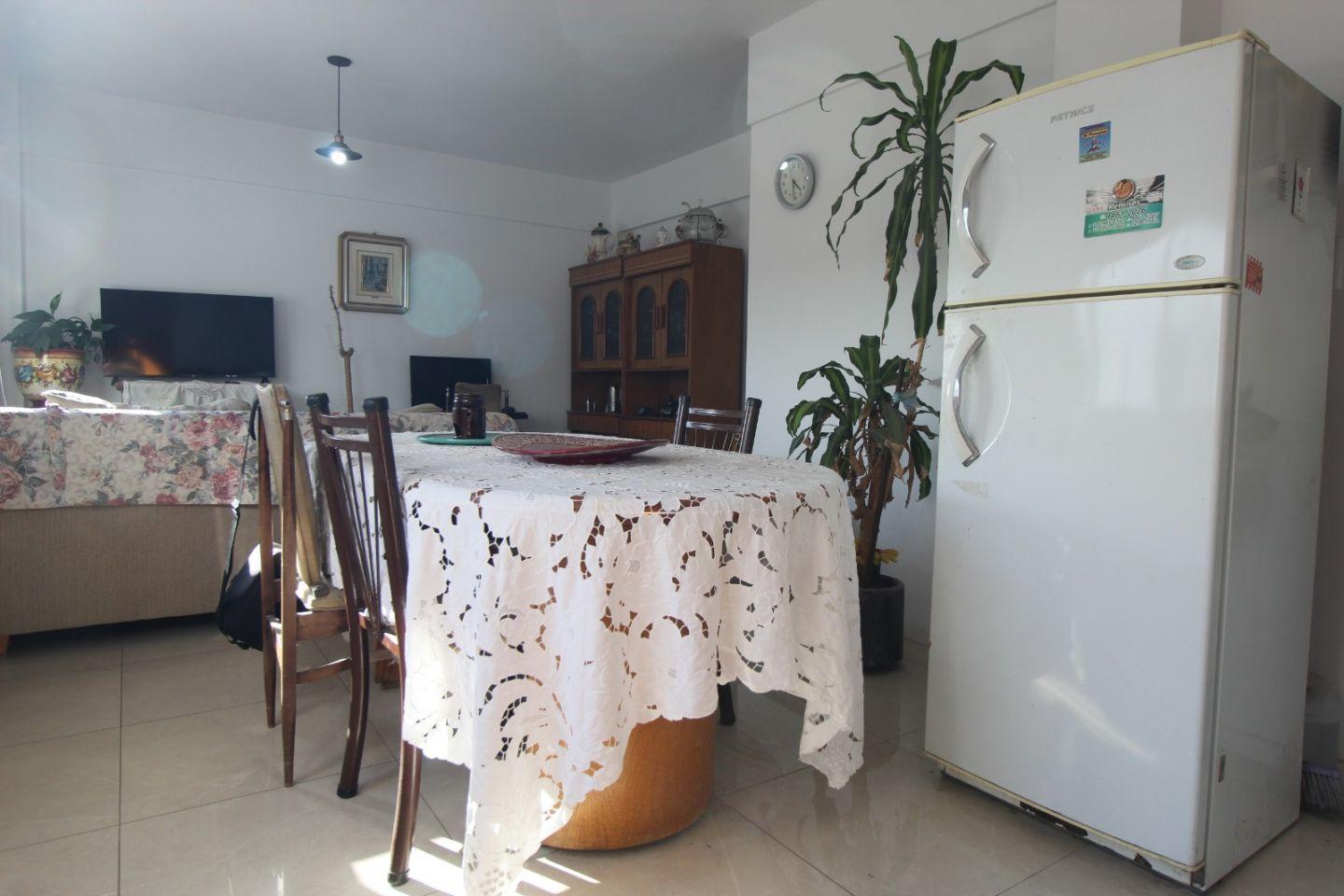 Foto de OPORTUNIDAD UNICA VENTA DPTO 2 AMBIENTES CON DOBLE COCHERA ESCUCHA, imagen 4