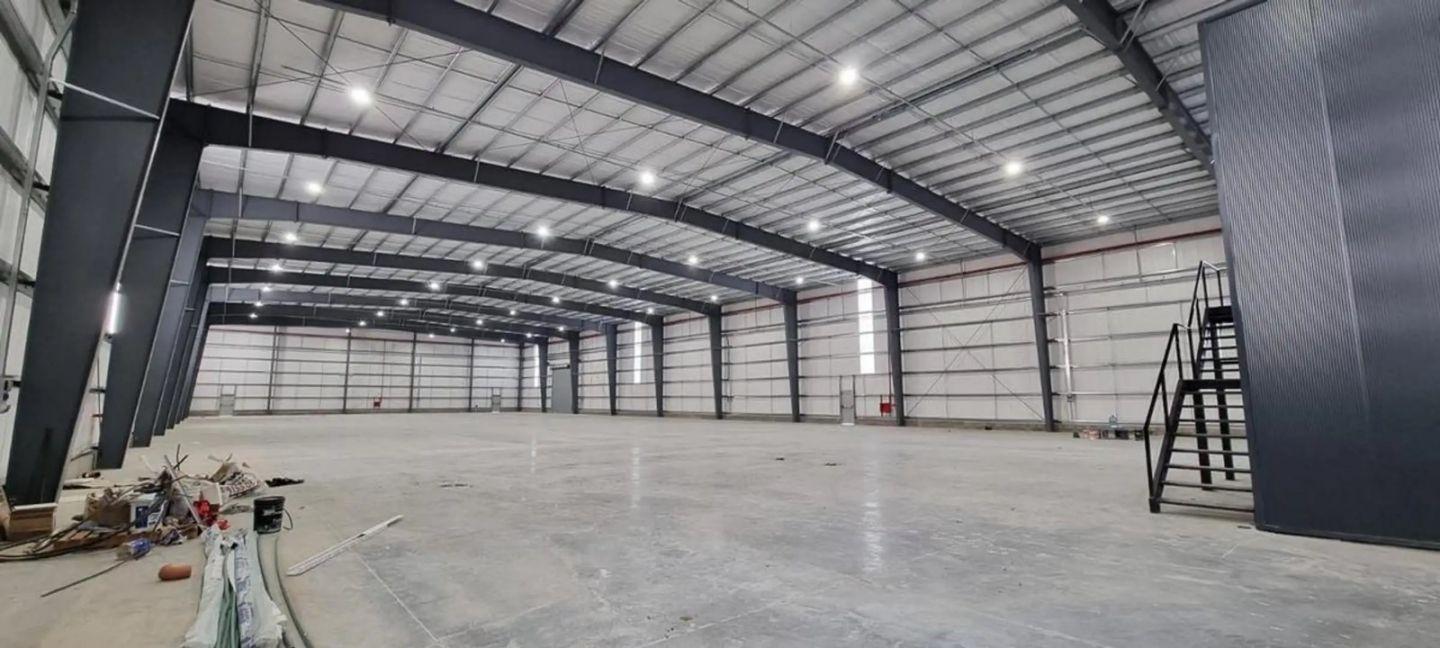 Foto de OPORTUNIDAD VENTA GALPON INDUSTRIAL MORENO PIM2, imagen 1