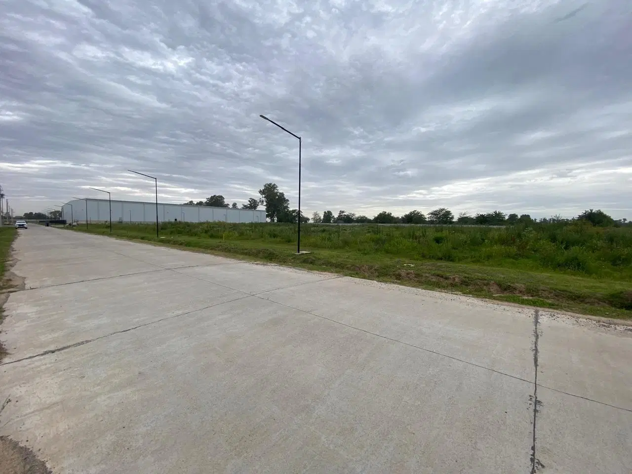OPORTUNIDAD VENTA PARQUE INDUSTRIAL MORENO 2 ESCUCHA OFERTA 1