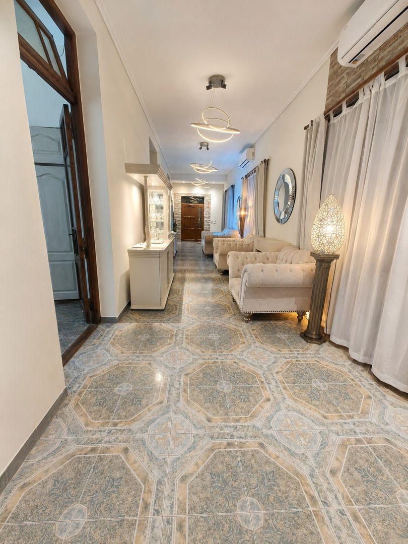 Foto de OPORTUNIDAD VENTA CHALET 5 AMBIENTES ESCUCHA OFERTAS, imagen 3