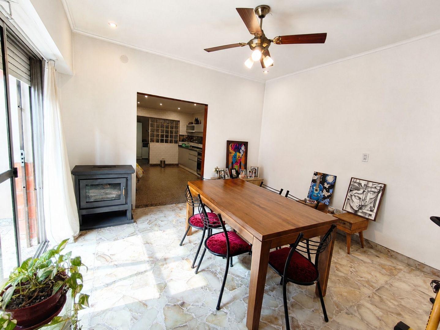 Foto de OPORTUNIDAD VENTA CHALET 3 AMBIENTES ESCUCHA OFERTAS, imagen 2