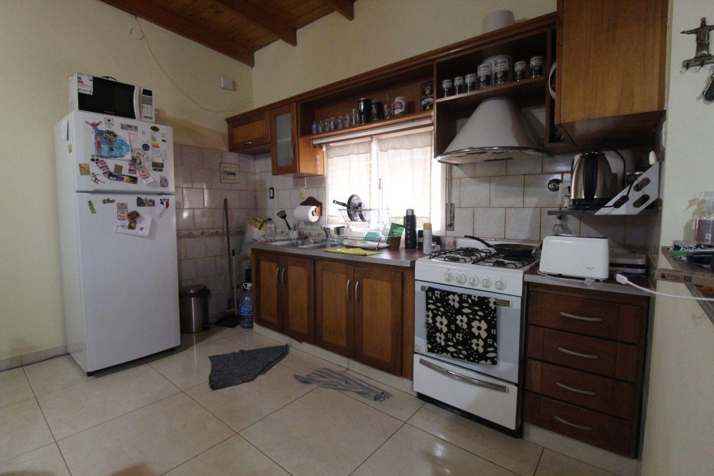 Foto de OPORTUNIDAD VENTA CASA 4 AMB C JARDIN + DPTO 2 AMB C TERRAZA ECXELENTE, imagen 2