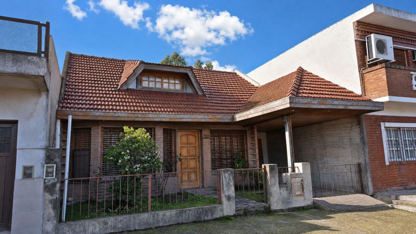 Foto de OPORTUNIDAD VENTA CHALET 2 PLANTAS ESCUCHA OFERTAS, imagen 1