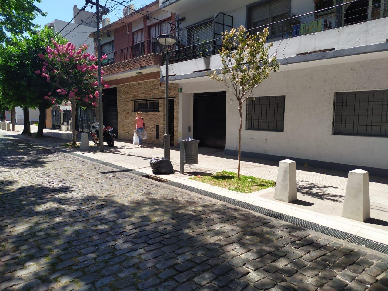 Foto de OPORTUNIDAD VENTA DEPARTAMENTO 3 AMBIENTES HAEDO CENTRO, imagen 1
