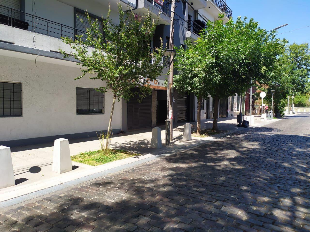 Foto de OPORTUNIDAD VENTA DEPARTAMENTO 3 AMBIENTES HAEDO CENTRO, imagen 2