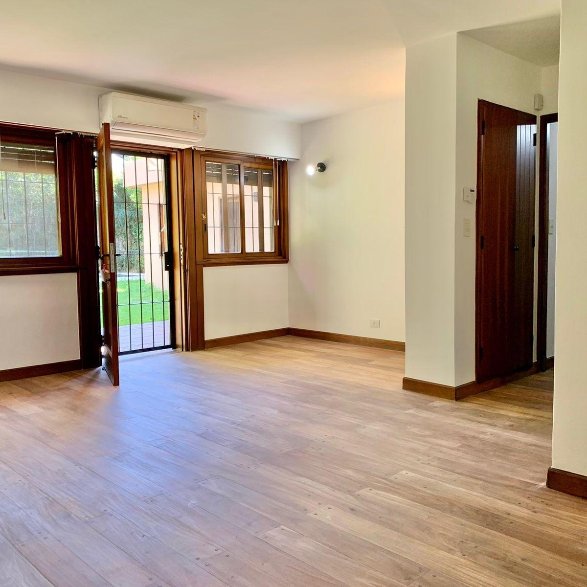 Muy Linda Casa en Punta Chica Victoria en Venta 1