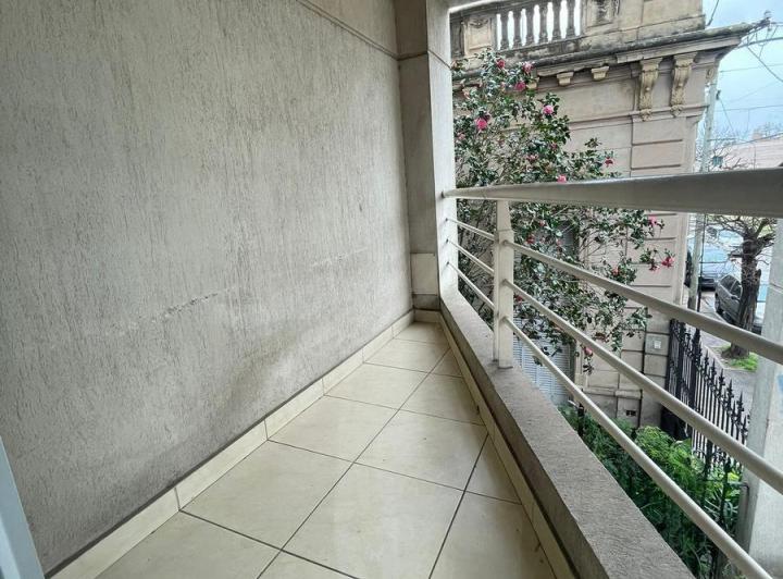 Hermoso departamento 2 ambientes en alquiler en San Martin y Av. Humberto Primo 4
