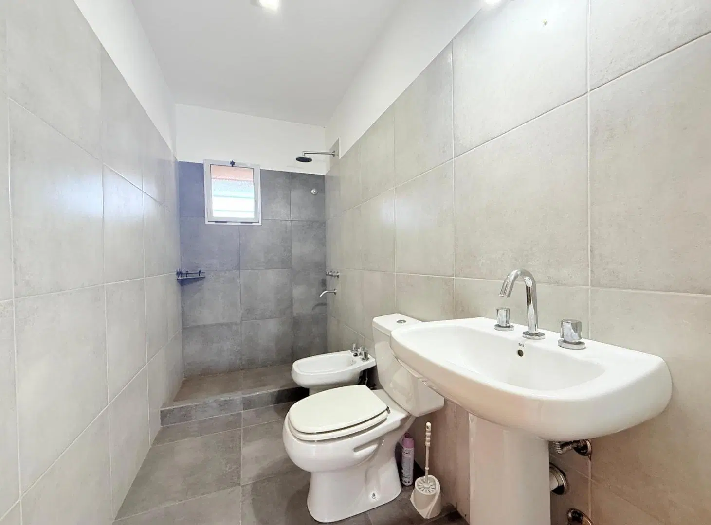 Departamento Dúplex  3 ambientes en venta en lujan Planta Baja con Patio y Cochera apto credito 4