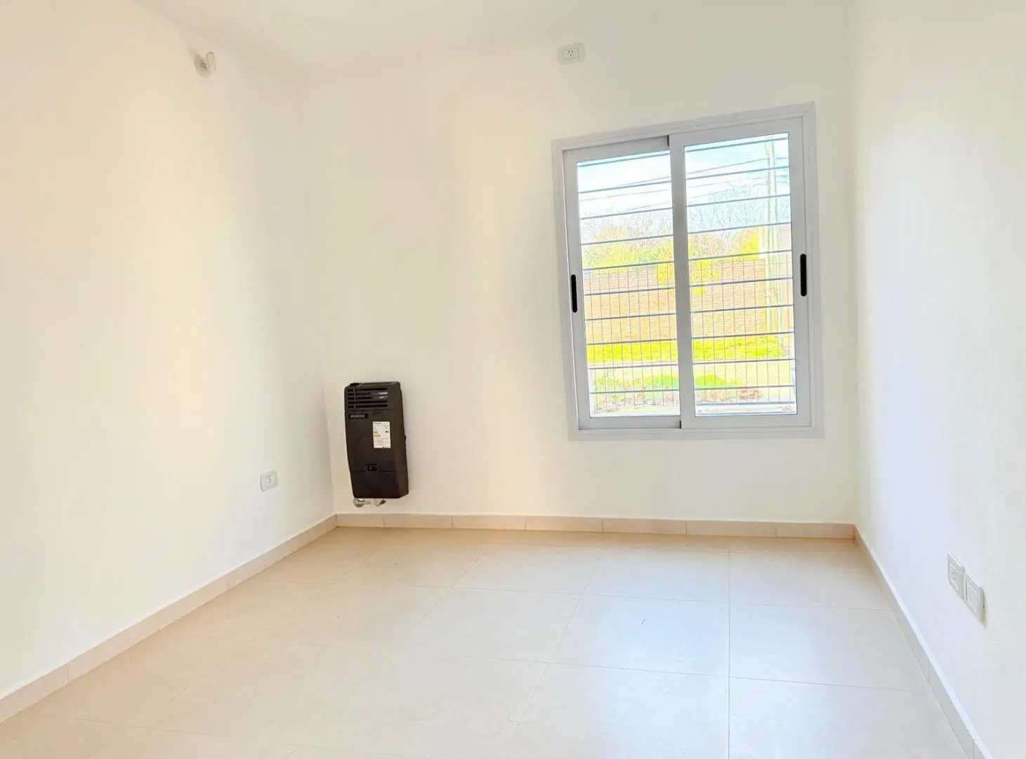 Departamento Dúplex 3 ambientes en venta en lujan Planta Baja con Patio y Cochera apto credito 5