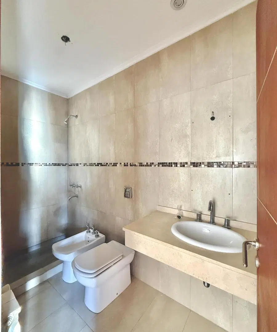 departamento 3 ambientes planta baja en venta en lujan centro con cochera 1