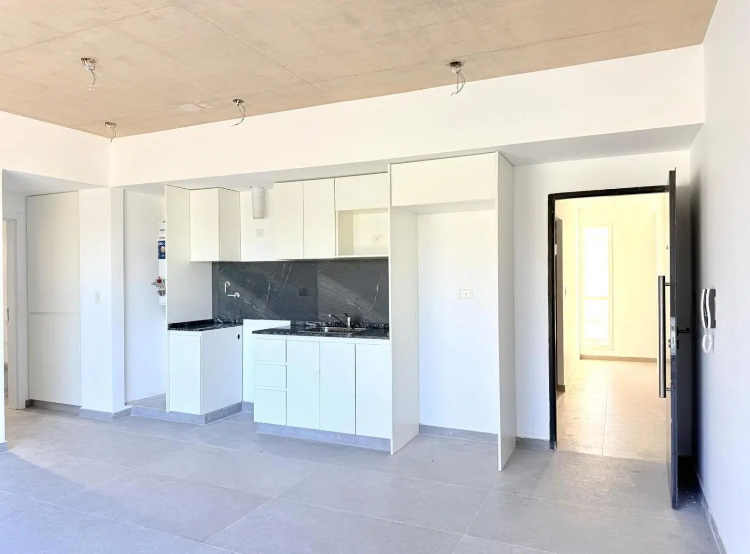 Departamento a estrenar 2 ambientes en venta en lujan centro con cochera 3