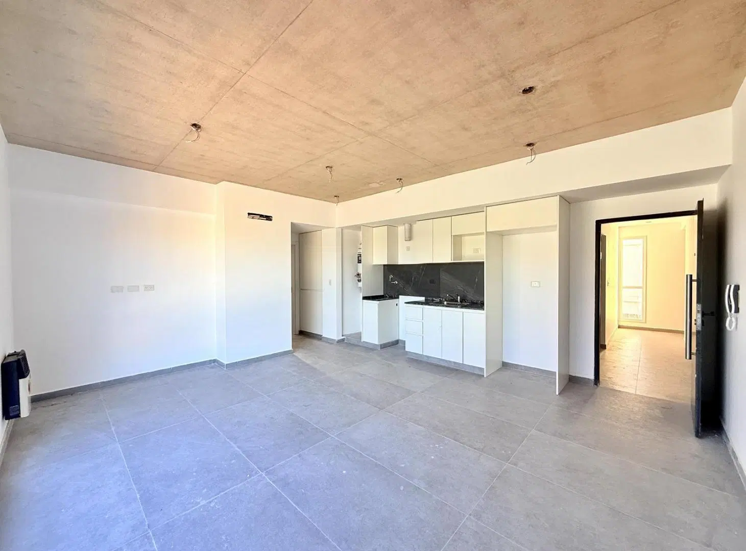 Departamento a estrenar 2 ambientes en venta en lujan centro con cochera 2