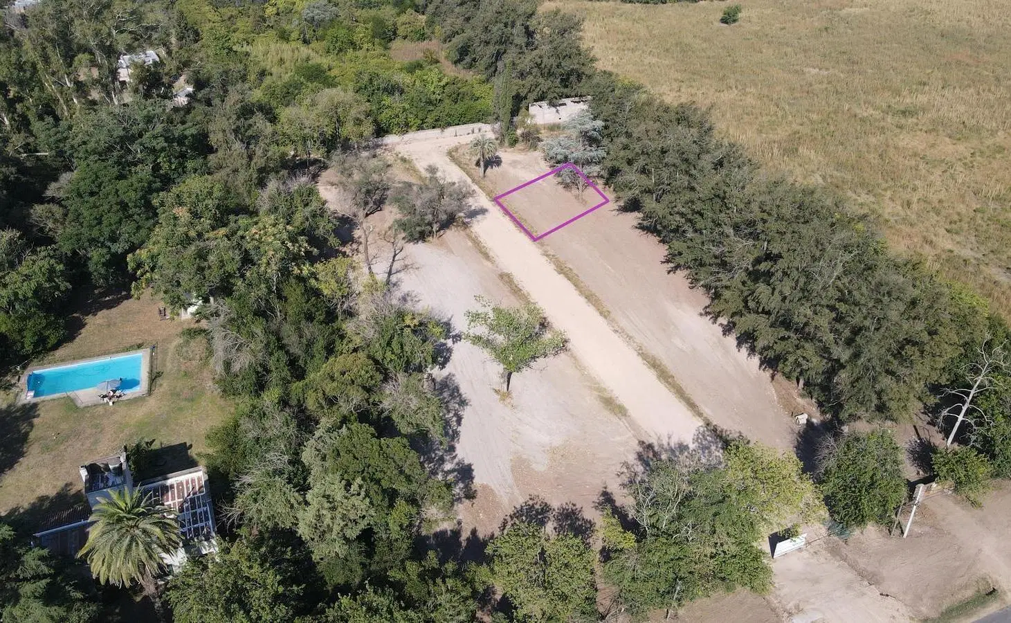 terreno arbolado en venta en lujan sobre Av. Julio a roca con financiación 1