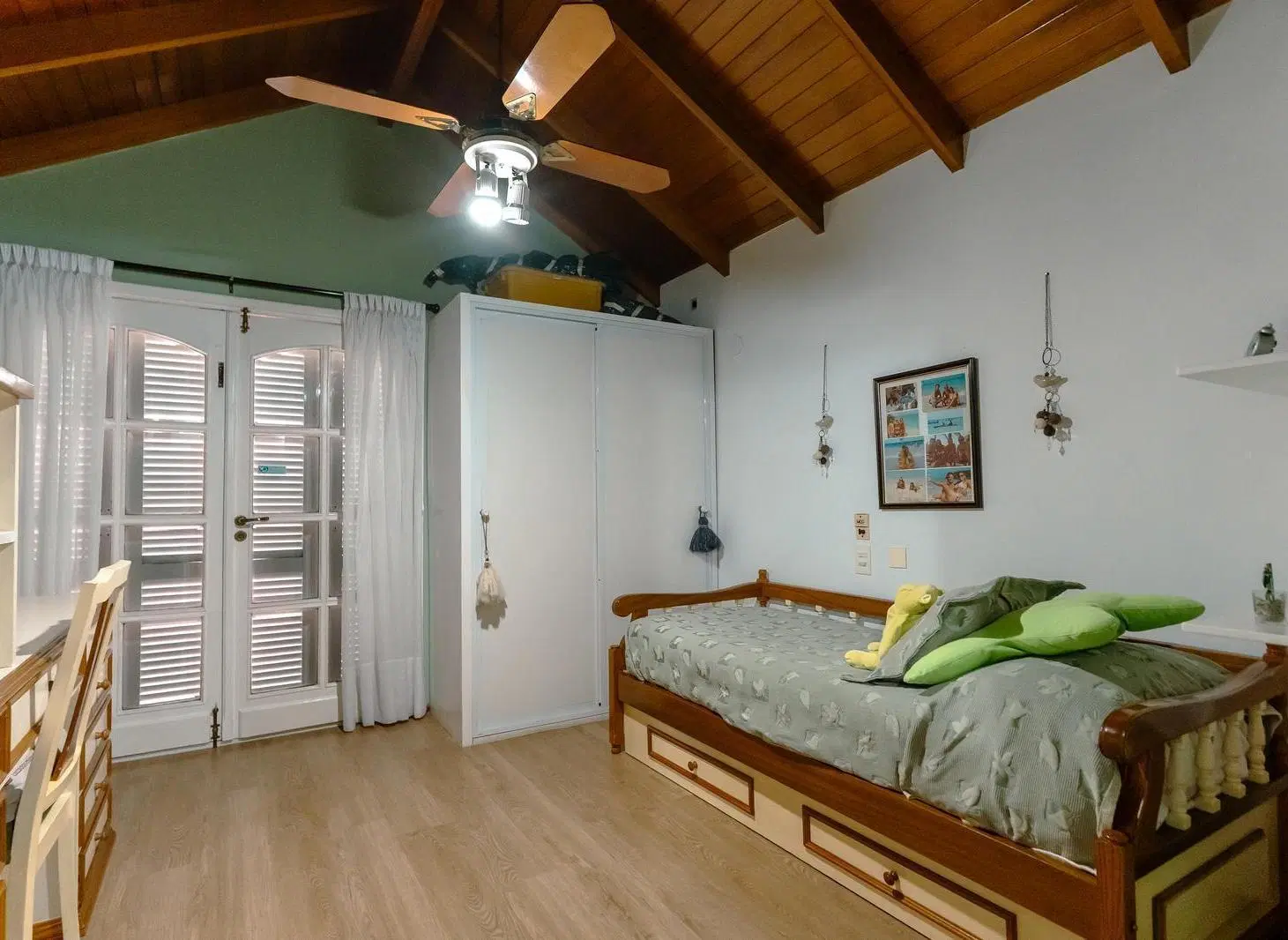 Casa de 5 ambientes con pileta a la venta en lujan centro 4