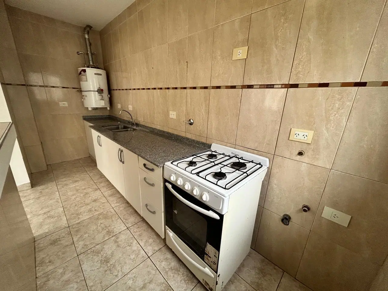 departamento dos ambientes en alquiler lujan colon 4