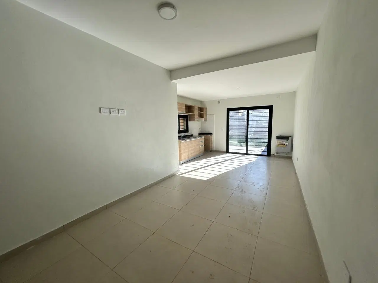 duplex en alquiler lujan dos ambientes  al 2081 3