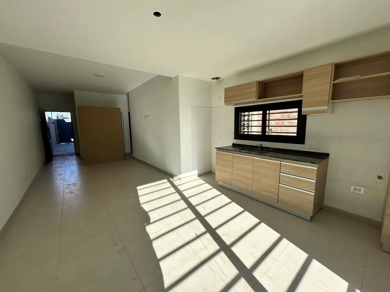 duplex en alquiler lujan dos ambientes  al 2081 2